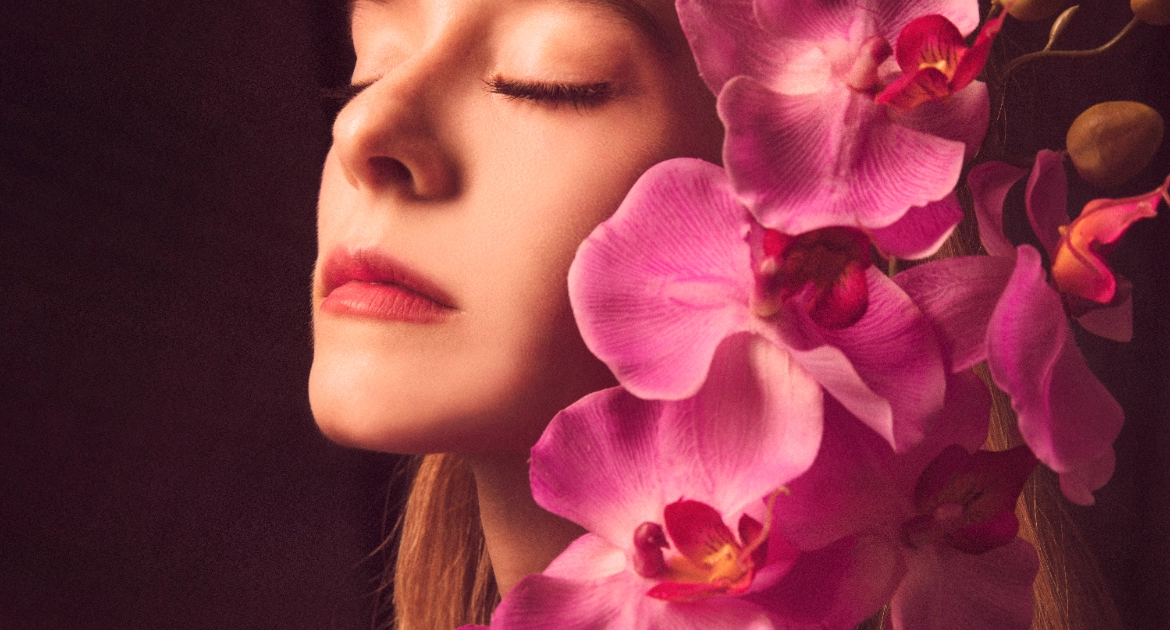 OrchidandBeauty: O Simfonie a Feminitatii Eterne